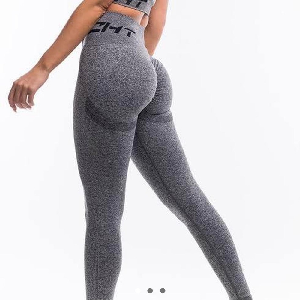 Echt grey scrunch bum leggings size small